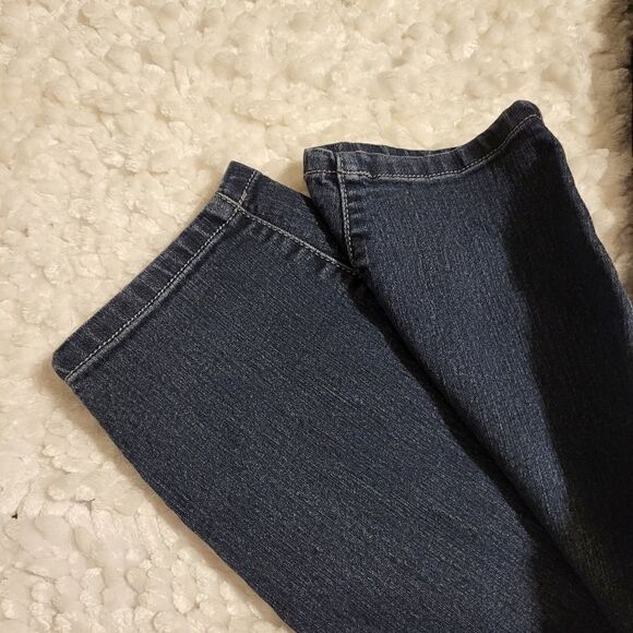 Torrid plus size elastic at  waist, dark wash jeans - Picture 5 of 11